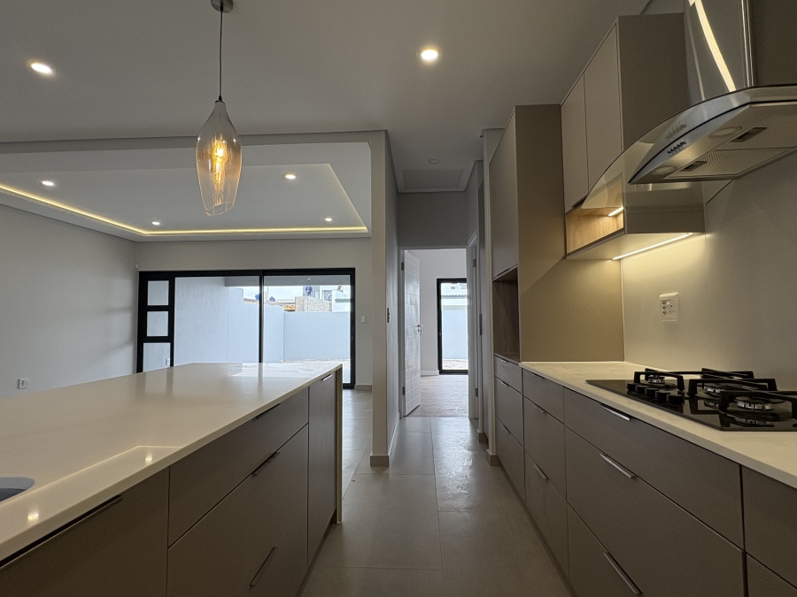 4 Bedroom Property for Sale in Sandown Western Cape